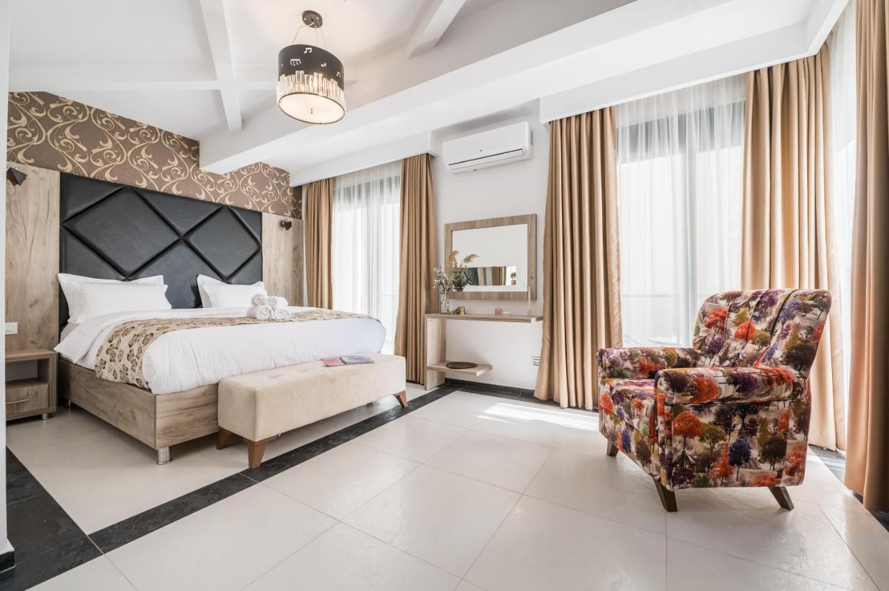 Barjaktar - Luxury Suites&SPA Ulcinj Bagian luar foto