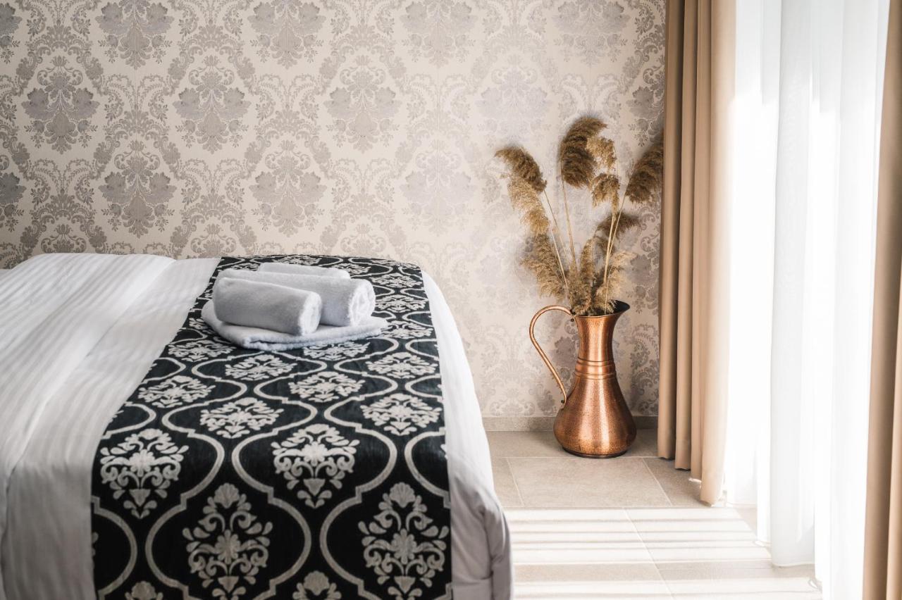 Barjaktar - Luxury Suites&SPA Ulcinj Bagian luar foto