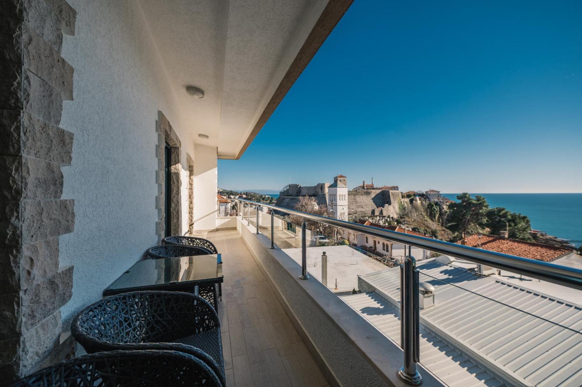 Barjaktar - Luxury Suites&SPA Ulcinj Bagian luar foto