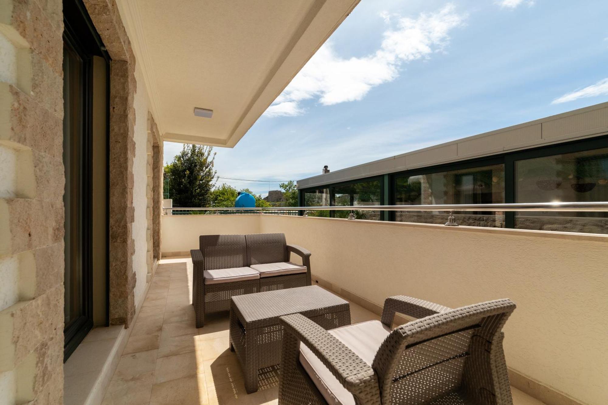 Barjaktar - Luxury Suites&SPA Ulcinj Ruang foto
