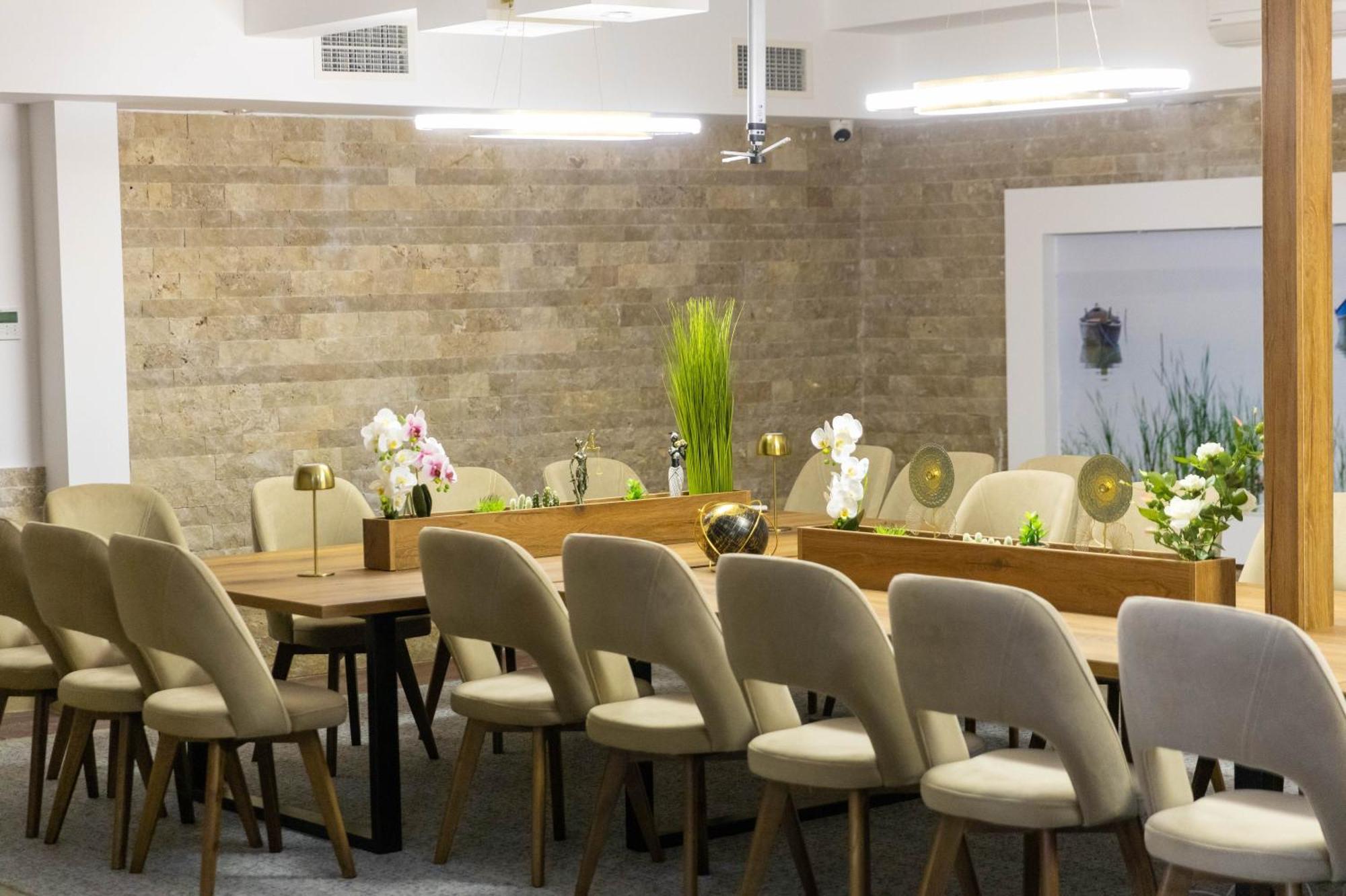 Barjaktar - Luxury Suites&SPA Ulcinj Bagian luar foto