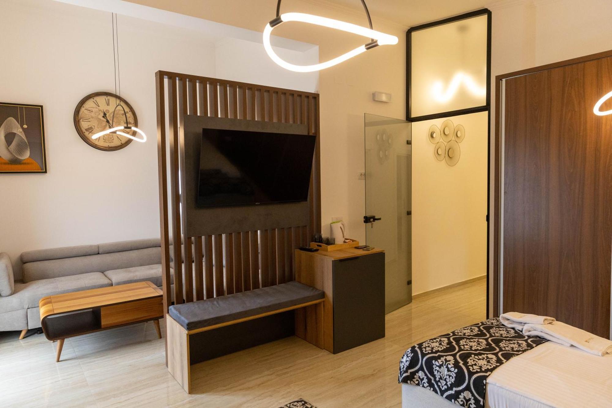 Barjaktar - Luxury Suites&SPA Ulcinj Bagian luar foto